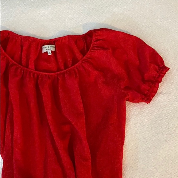 Red puff sleeve blouse - Picture 1 of 3